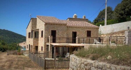 Villa 3 camere, con idromassaggio