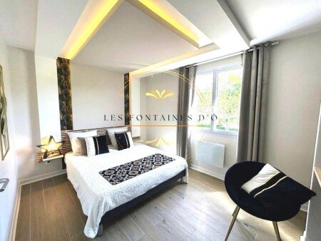 https://lkb-images.s3.rbx.io.cloud.ovh.net/booking/fr/10422698/001.jpg