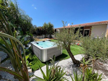 Villa 3 chambres, avec jacuzzi