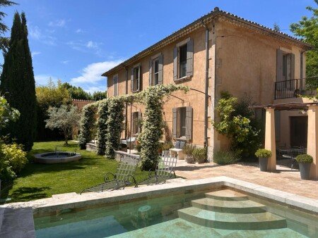 Bed and breakfast 2 voyageurs, avec piscine