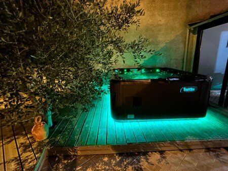 Villa 3 chambres, avec jacuzzi