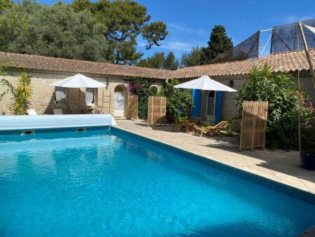 Bed and breakfast 2 voyageurs, avec piscine