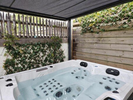 Maison 2 chambres, avec jacuzzi