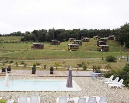 Hébergement insolite bien-être, 7 voyageurs, avec piscine