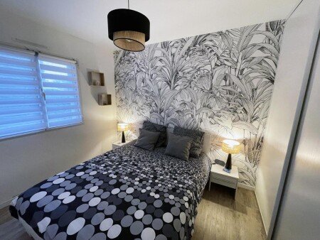 Bed and breakfast moderne, 1 chambre, avec jardin