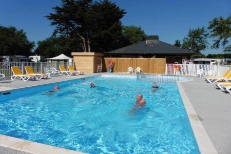 Camping / Mobil Home 6 voyageurs, avec piscine