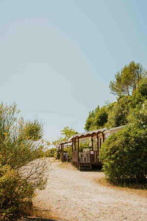 Camping / Mobil Home 5 voyageurs, avec piscine