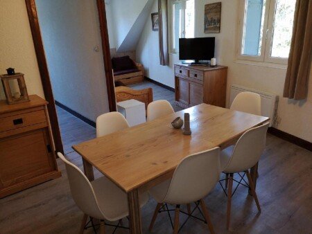 Apartamento 8 huéspedes, con jardín