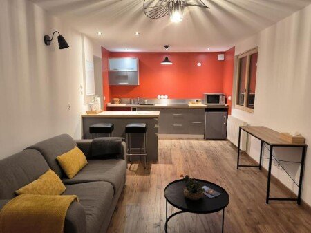 Maison 1 chambre, avec jardin