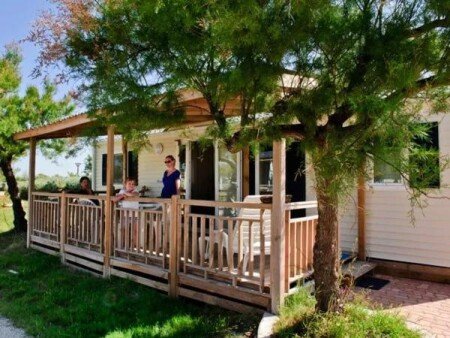 Camping / Mobil Home 6 voyageurs, avec jacuzzi