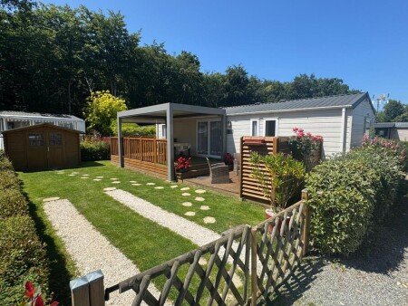 Mobil home tout confort, 3 chambres, avec piscine