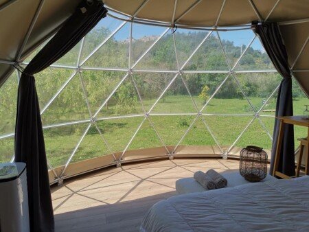 Hébergement insolite 1 chambre, avec jacuzzi