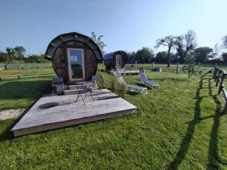 Hébergement insolite 1 chambre, avec jacuzzi