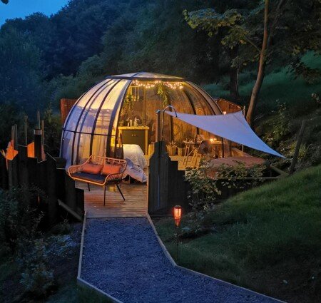 Hébergement insolite 1 chambre, avec jacuzzi