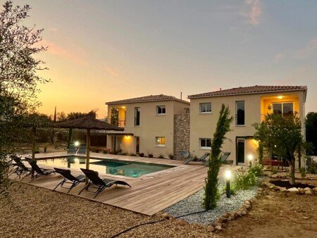 Appartement de charme, 4 voyageurs, avec piscine