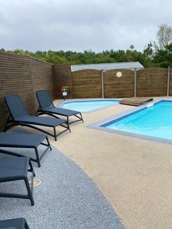 Camping / Mobil Home 6 voyageurs, avec piscine