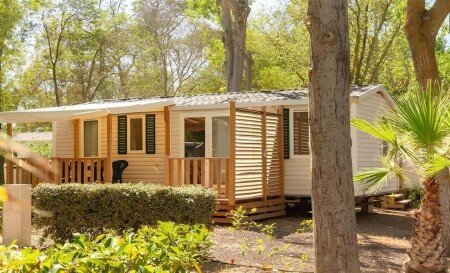 Mobil home tout confort, 3 chambres, avec piscine