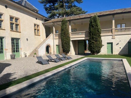 Bed and breakfast 6 voyageurs, avec piscine