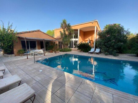 Villa 5 chambres, avec piscine