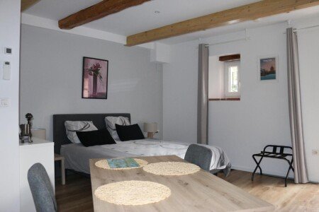 Bed and breakfast 1 chambre, avec climatisation
