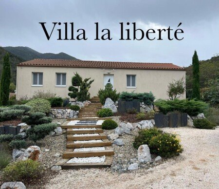 Appart'Hotel 2 voyageurs, avec piscine