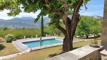 Gîte authentique, 5 chambres, avec piscine