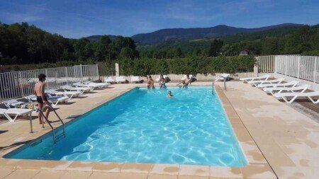 Hébergement insolite 6 voyageurs, avec piscine