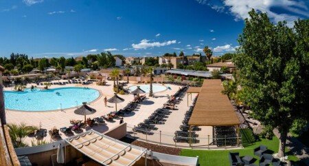 Camping / Mobil Home 2 chambres, avec jacuzzi