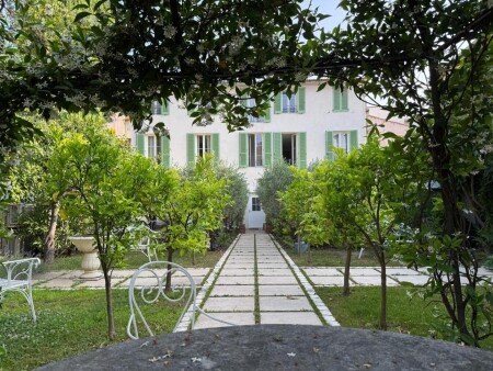 Appartement 2 chambres, avec jardin