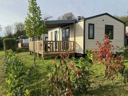 Camping / Mobil Home 6 voyageurs, avec piscine