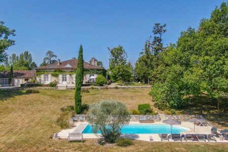 Bed and breakfast 2 voyageurs, avec piscine