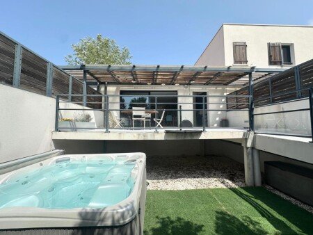 Villa cozy, 2 chambres, avec jacuzzi