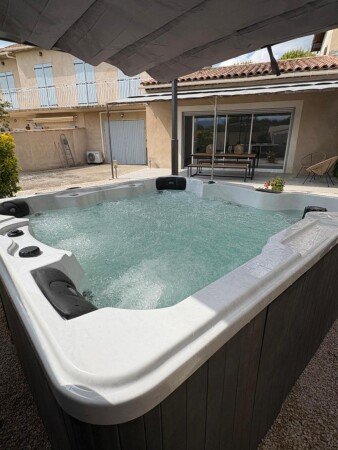 Maison 4 chambres, avec jacuzzi