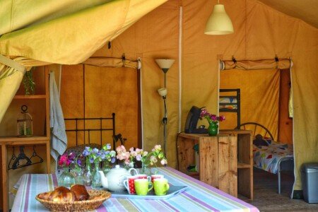 Hébergement insolite 6 voyageurs, avec piscine