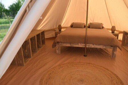 Hébergement insolite 1 chambre, avec piscine