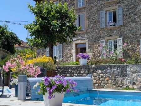 Bed and breakfast 2 voyageurs, avec piscine