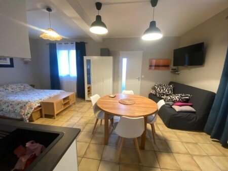 Studio confortable, 4 voyageurs, avec wifi