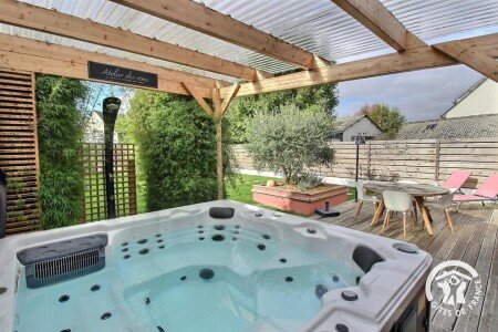 Maison 4 voyageurs, avec jacuzzi