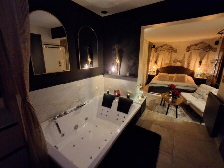 Bed and breakfast 1 chambre, avec jacuzzi