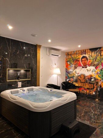 Bed and breakfast 1 chambre, avec jacuzzi