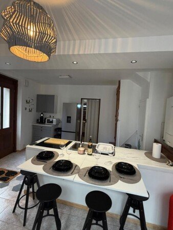 Maison de ville cozy, 2 chambres, avec wifi