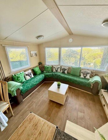 Camping / Mobil Home 2 chambres, avec jacuzzi