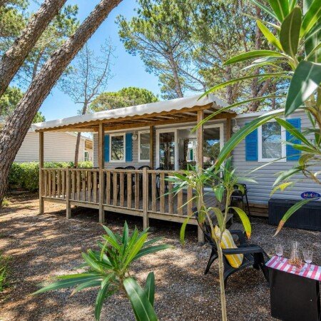 Mobil home 3 chambres, avec piscine