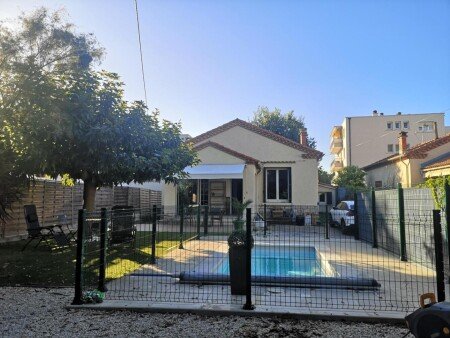 Bed and breakfast 1 chambre, avec piscine