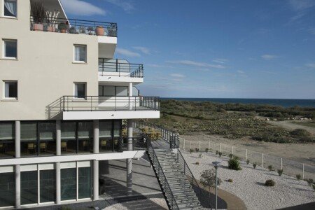 Appart'Hotel 2 voyageurs, avec piscine