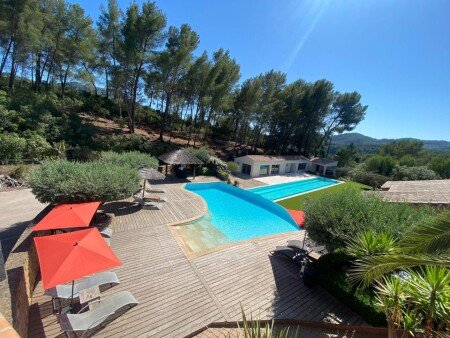 Bed and breakfast 4 voyageurs, avec piscine