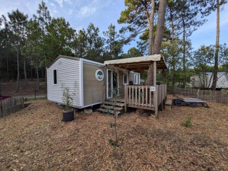 Camping / Mobil Home 3 chambres, avec piscine