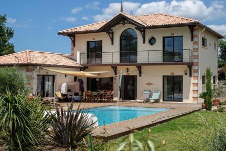 Bed and breakfast 2 voyageurs, avec piscine