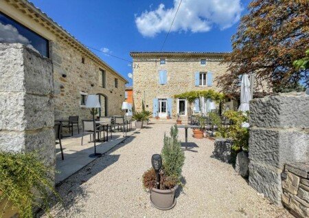 Bed and breakfast 1 chambre, avec piscine