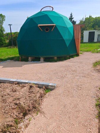 Hébergement insolite 1 chambre, avec jardin